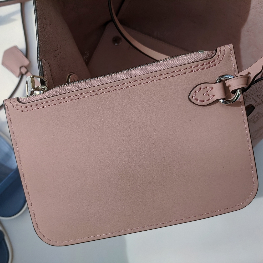 SOLD 💔Louis Vuitton 💎Hina PM Leather Bag💕 - Picture 9 of 16